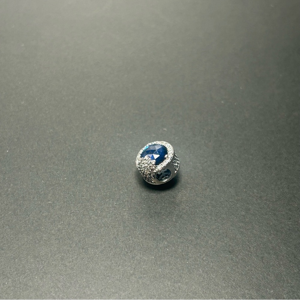 Pandora Charm - Picture 7 of 12